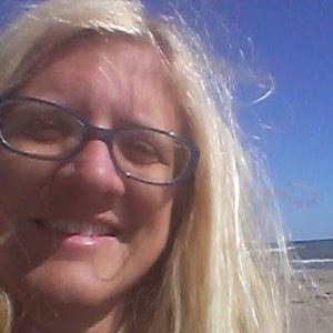 Meet your Posher, Holly